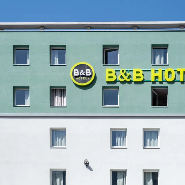 Hôtel B&B à Cluses