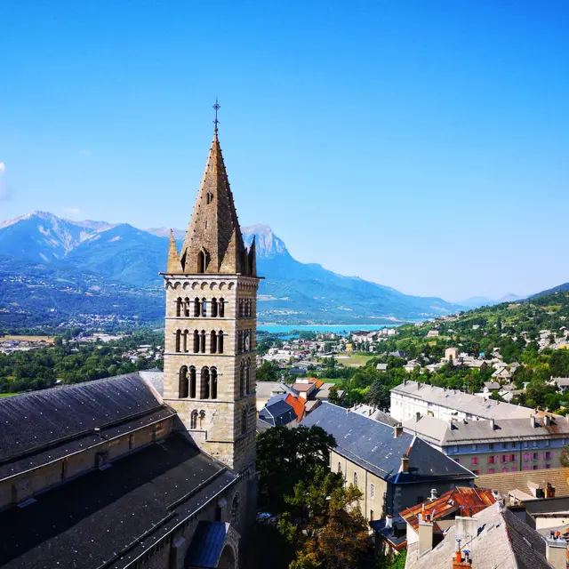 Causerie du Patrimoine Heurs et malheurs dans l'histoire d'Embrun