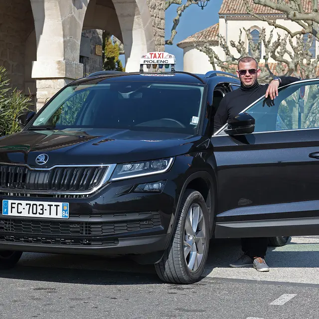 Taxi de la Lure à Sarrians