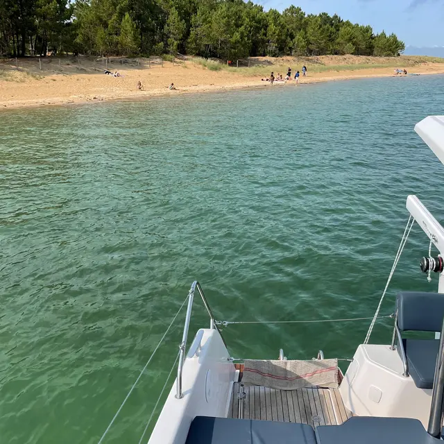 En face de Trousse-Chemise