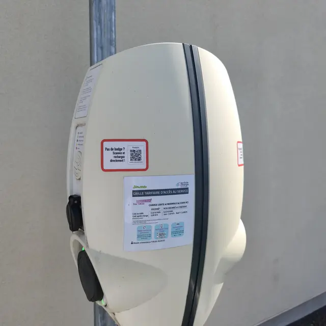 Bornes recharge véhicule électrique_Noves