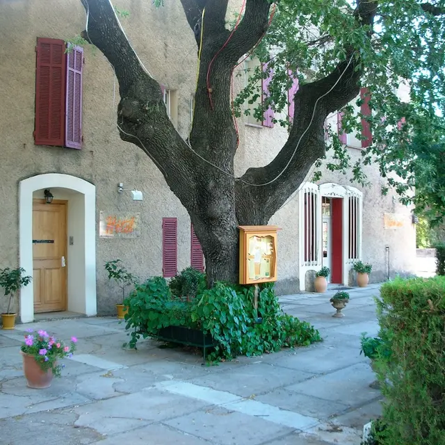 Le Mirabeau_Peyrolles-en-Provence