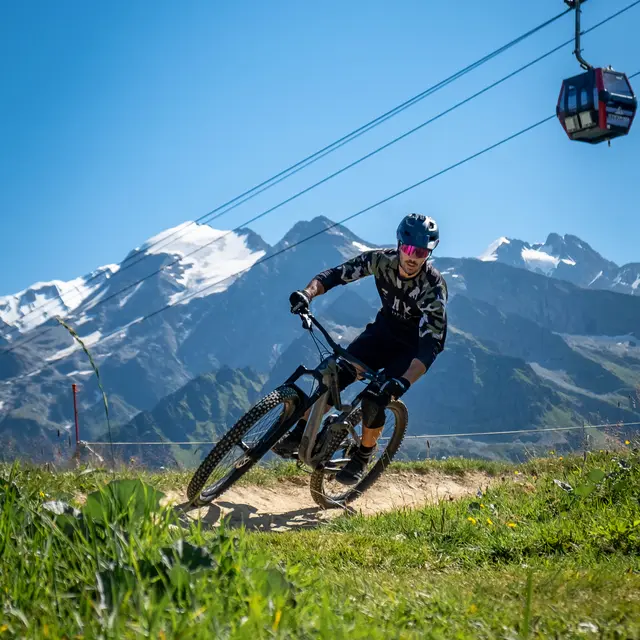 Sortie VTT encadrée avec Skiset et Altitude Bike School_Les Contamines-Montjoie