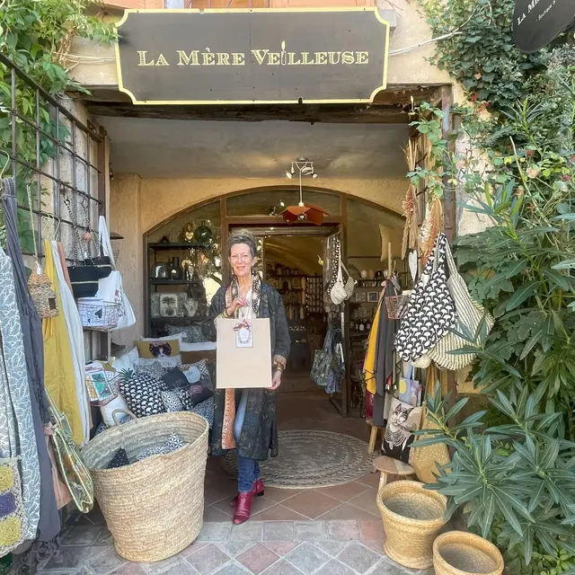 La Mère Veilleuse_Moustiers-Sainte-Marie