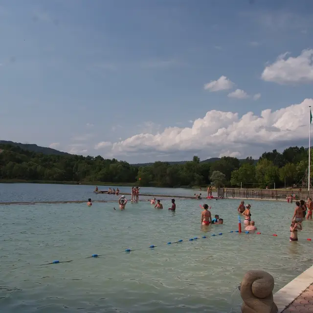 Plan d'eau naturel du Petit Lac_Moustiers-Sainte-Marie