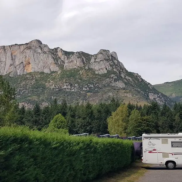 Aire de camping-cars à Les Cabannes