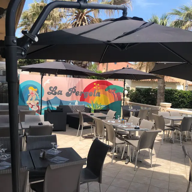 Restaurant la Pergola Hyères la Capte bord de mer