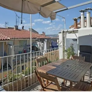 Location saisonnière Le Duplex Panier Marseille.jpg
