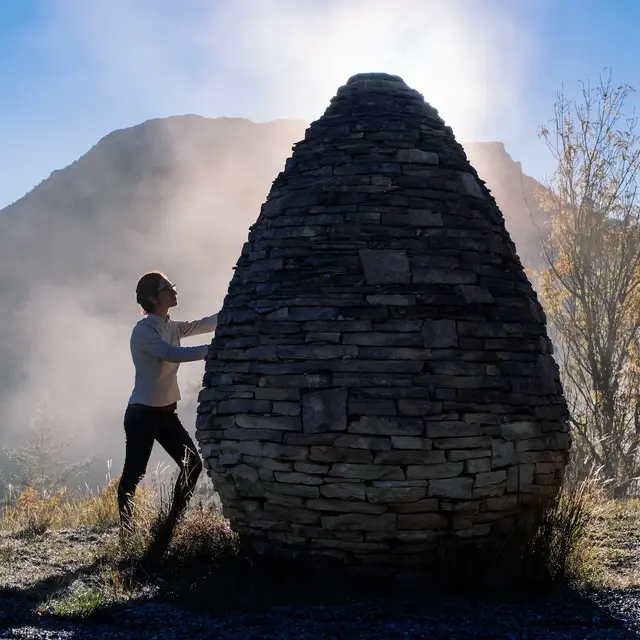 Refuge d’Art: Walking Tours among Andy Goldsworthy’s Mountain Art in Provence_Digne-les-Bains