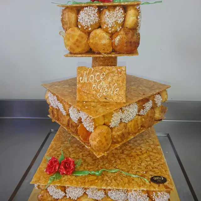 pièce montée en choux