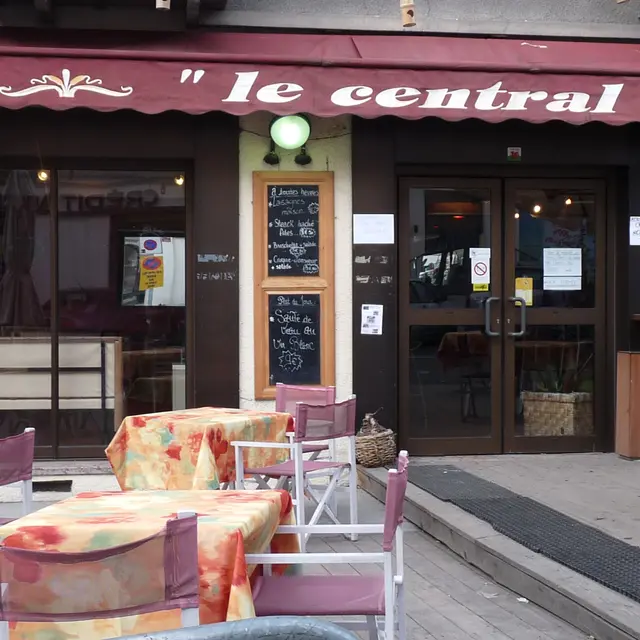 Le Central