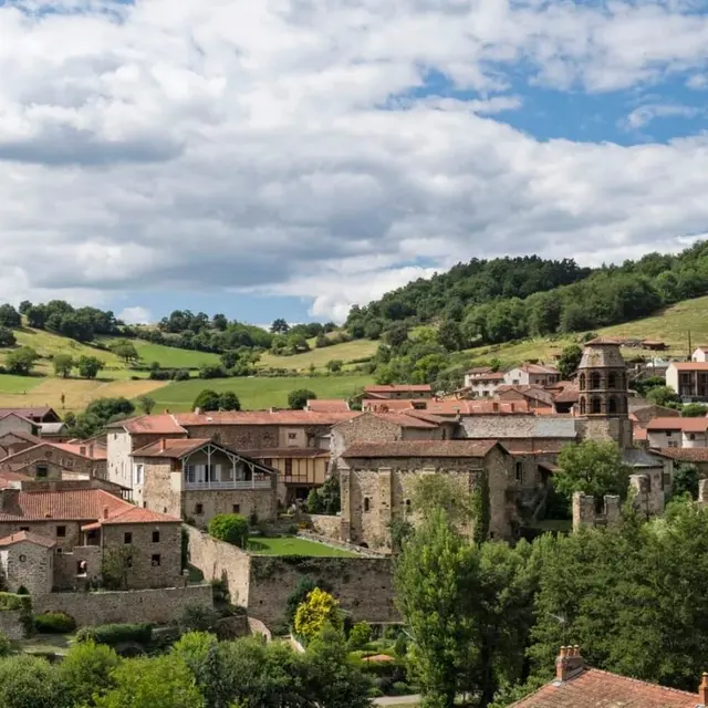 Marchés animés de producteurs etartisans_Lavaudieu