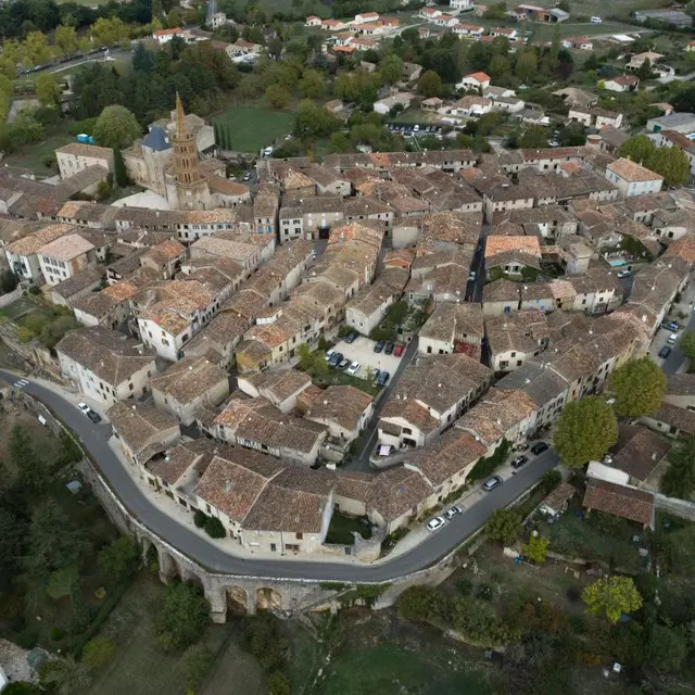 Visite-papote à la lumière des lanternes_Montricoux