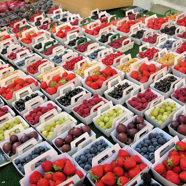 Marché d'Aureille_fruits