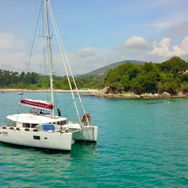 PHILISA APACA - LOCATION DE CATAMARAN