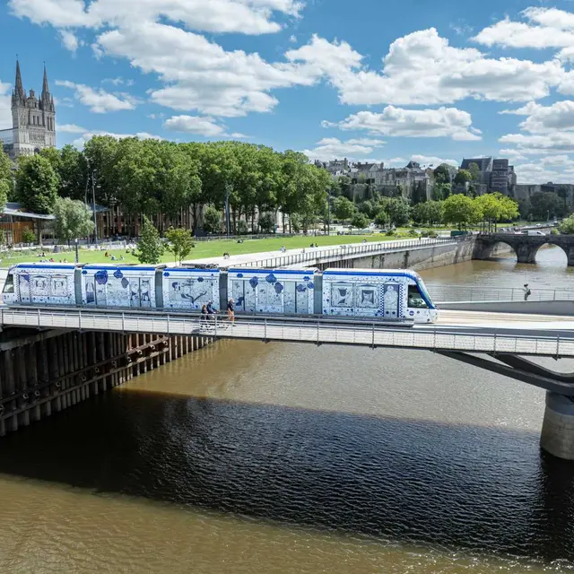 Échappées d'art - Découverte des œuvres en tramway (ligne tramway B)_Angers