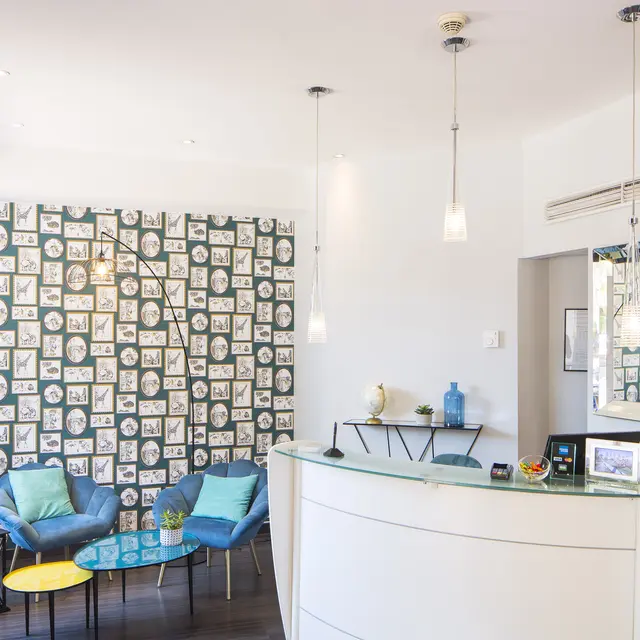 Hotel Relais Acropolis front desk.jpg