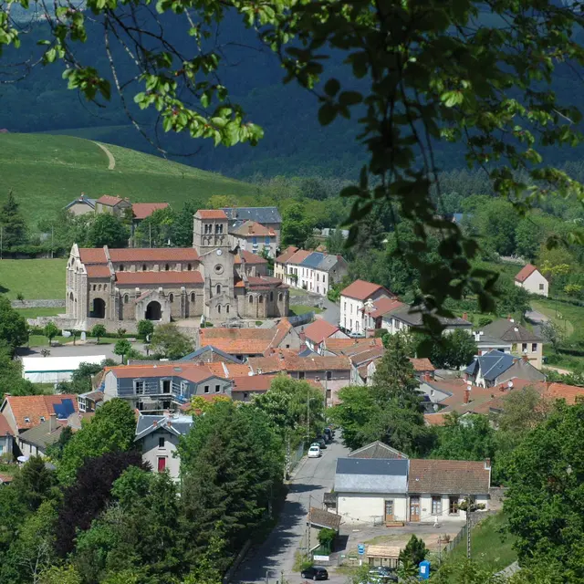 Village de Châtel-Montagne