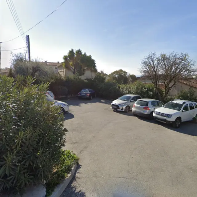 Parking Route de Valbonne