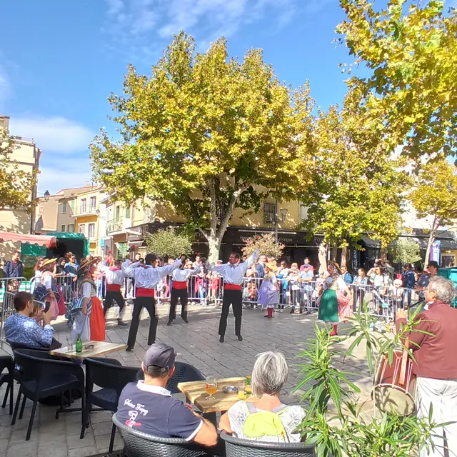 Comme au cabanon - concours d'aïoli