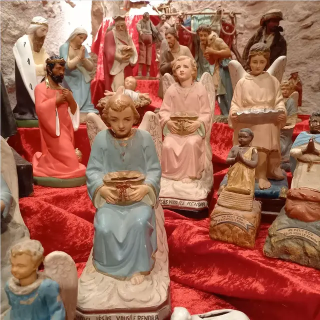 Exposition Noël au musée_Mours-Saint-Eusèbe