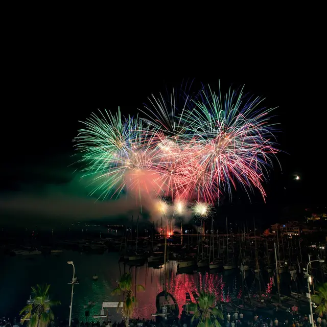 Feu d'artifice du 14 juillet_Sanary-sur-Mer