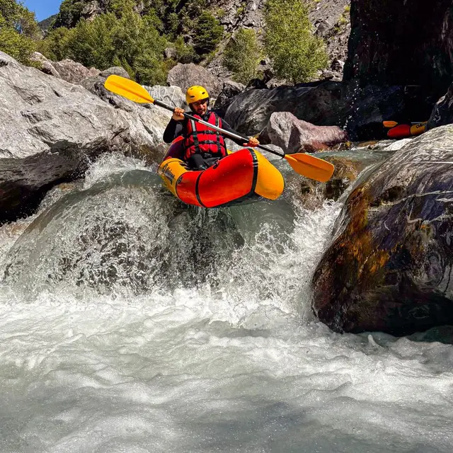 Packraft et kayak d'aventure - Progression sur le Guil_Château-Ville-Vieille