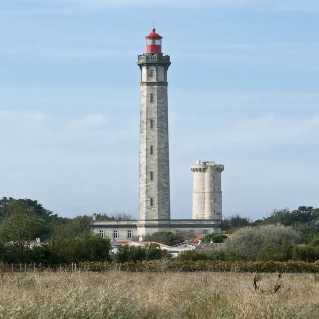 Un condensé de patrimoine maritime à la pointe des Baleines_Saint-Clément-des-Baleines