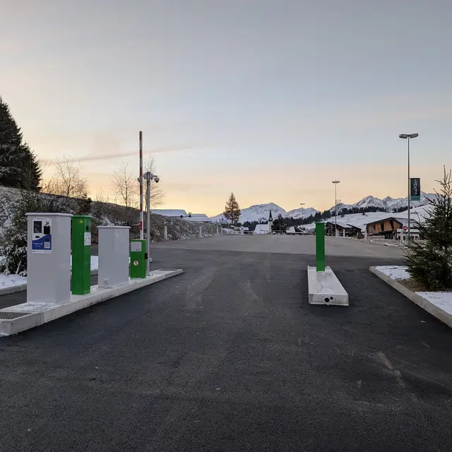 Aire de service du col des Saisies - Camping-car_Les Saisies