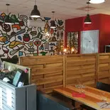 Au p'tit resto - Salle de restaurant