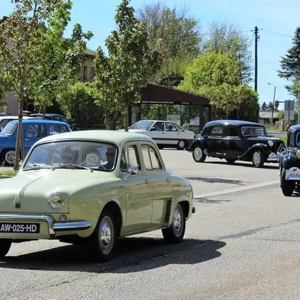 EVE-Exposition Véhicules anciens_Club Grazac Auto Retro