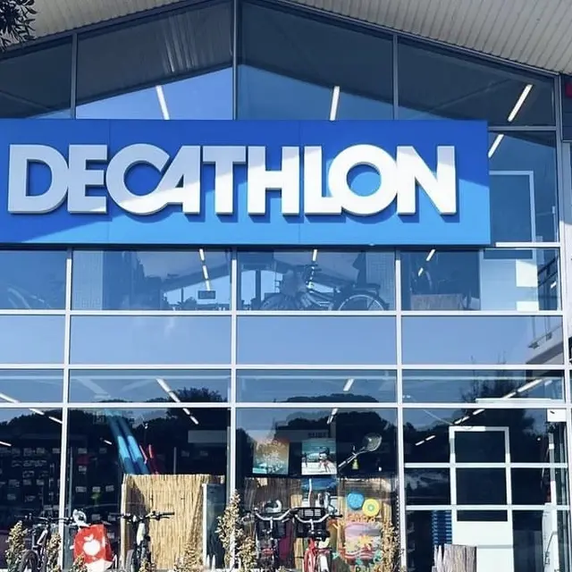 Devanture du magasin Decathlon Saint-Martin de Ré