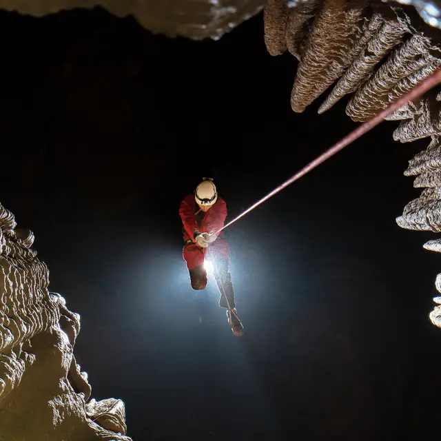Bureau des moniteurs de la Vallée de l'Hérault - Spéléologie_Ganges