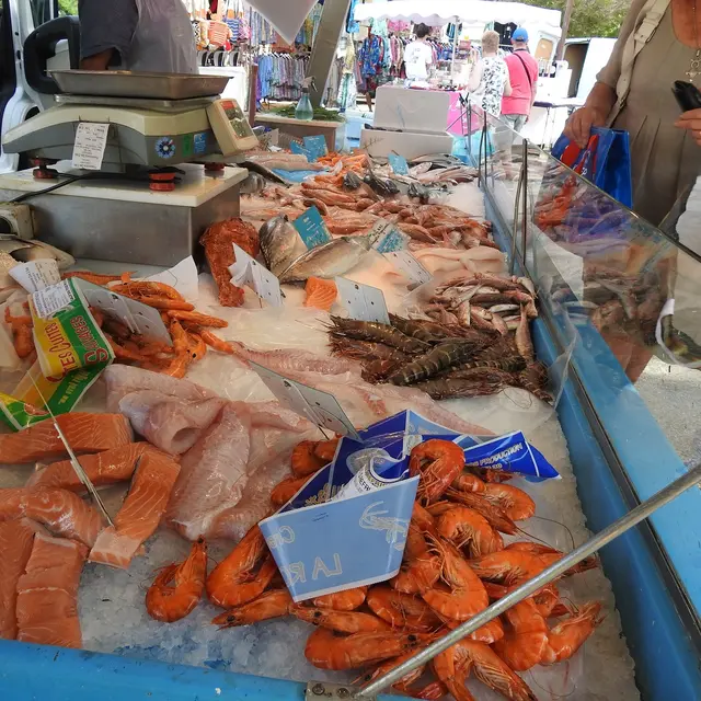 Marché Rayol