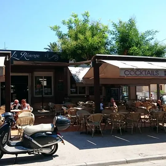 Bar La réserve place de l'Ayguade Hyères