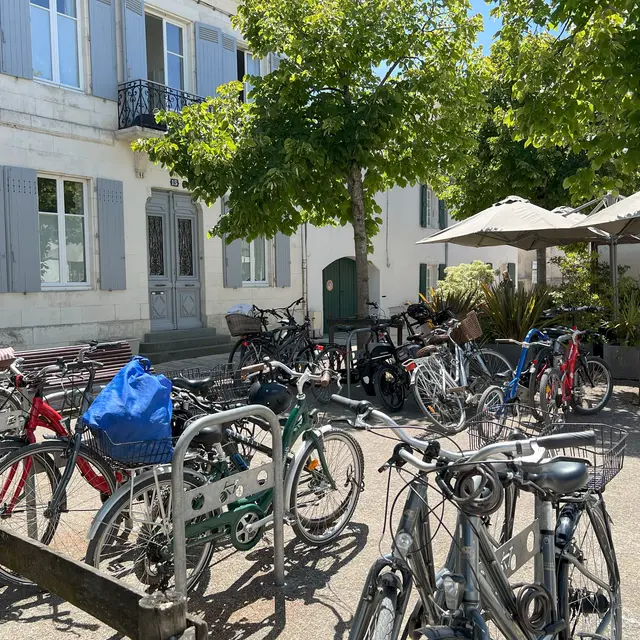 Parking vélos - Place Carnot La Couarde-sur-Mer