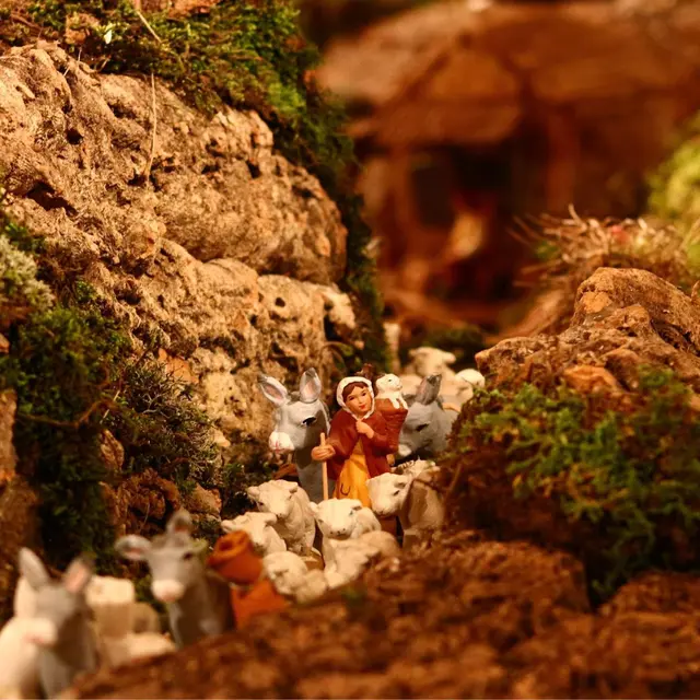 Promenade-découverte : une crèche et 1000 histoires à partager_Sainte-Maxime