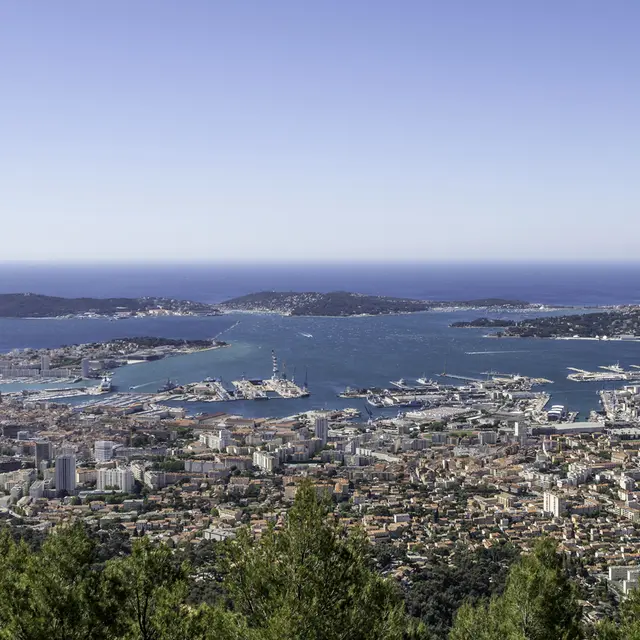Rade de Toulon depuis le mont Faron