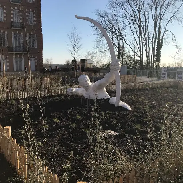 L’Héraclès Archer par Corinne Chauvet Sculptures centre-ville Montauban