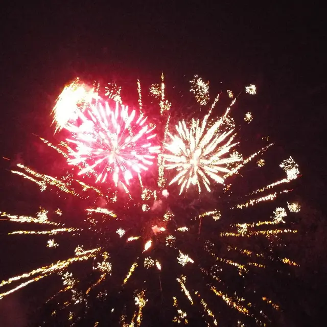 Feu d'artifice de Saint Joseph de Rivière