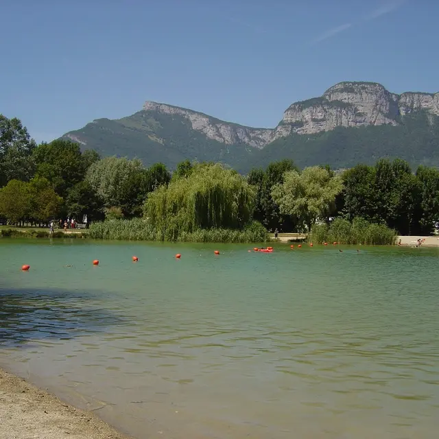 Plan d'eau de Challes-les-Eaux