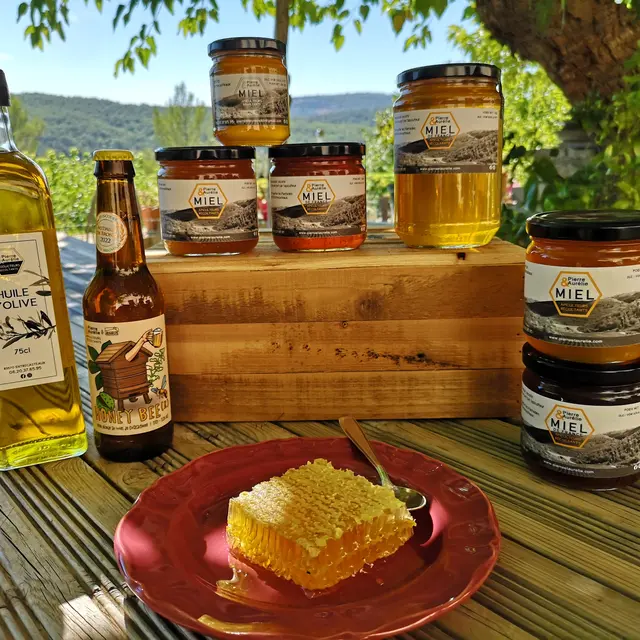 Pierre et Aurélie Apiculteurs - Entrecasteaux