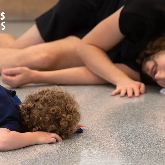 Un pas plus loin, spectacle pour les 0-3 ans / Festival des P'tits Malins_Thonon-les-Bains