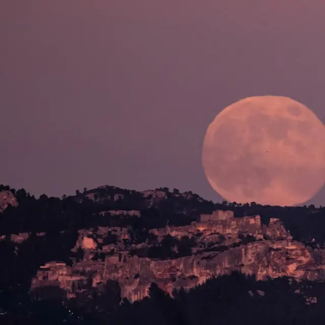 Le Ciel du Petit Prince_Les Baux-de-Provence