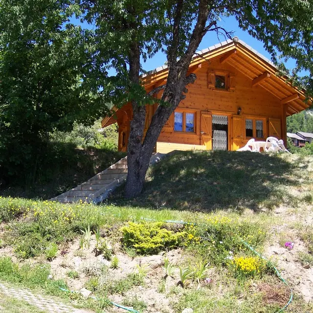 Location M. BRUN R Meublé Saint Michel de Chaillol Vallée du Champsaur