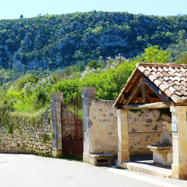 FONTAINE