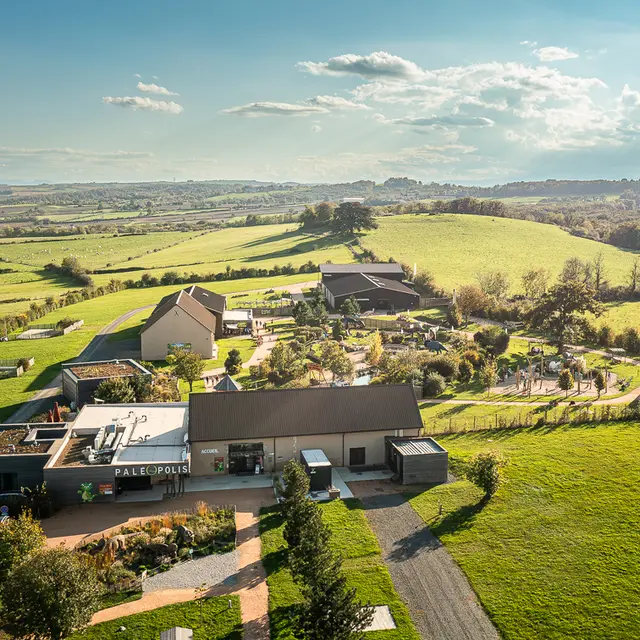 Paléopolis, la colline aux dinosaures_Gannat