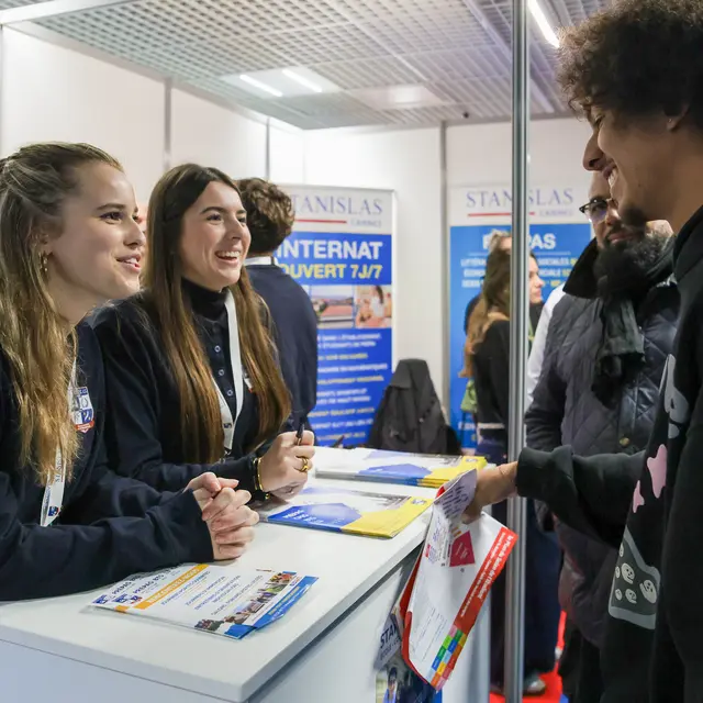Le salon de l'étudiant_Cannes
