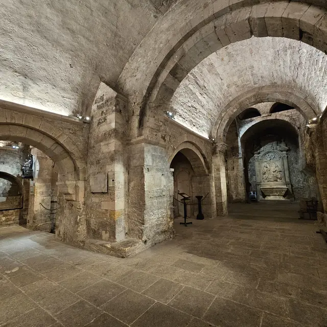 Les cryptes de l'abbaye St Victor