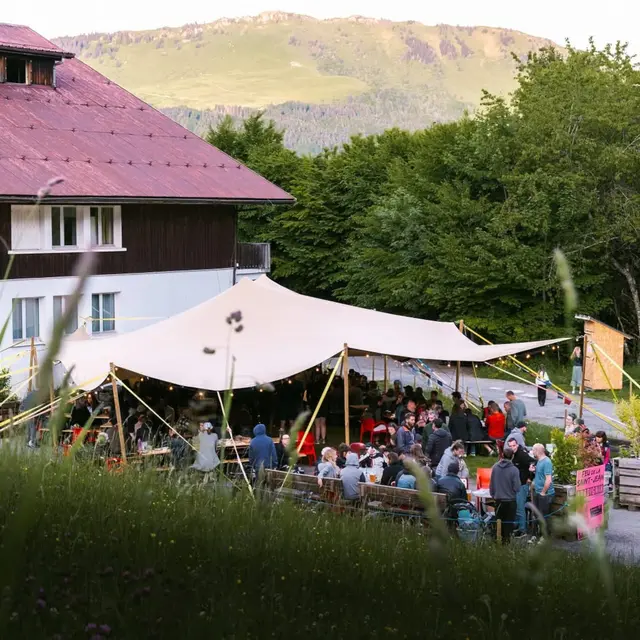 Le Camp de Base du Bruant_Burdignin